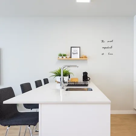 아파트 Home2book Stylish Pool & Terrace