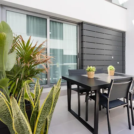 아파트 Home2book Stylish Pool & Terrace *